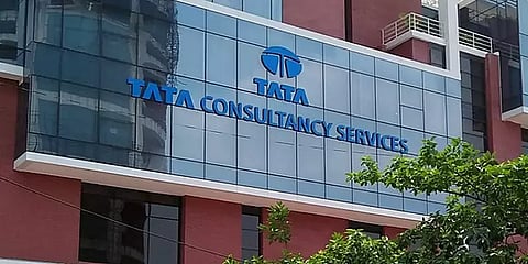 ஆறு மாதங்களில் 2-வது முறையாக சம்பள உயர்வை அறிவித்த டிசிஎஸ்!