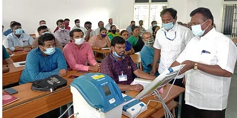 தேர்தல் பணிக்கு அஞ்சும் அரசு ஊழியர்கள்... பிரச்னைகளும் பின்புலமும்!