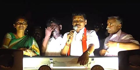 "எனக்கு கல்யாணம் மறக்காம வந்துருங்க!" - காமெடியாக பேசி வாக்கு சேகரித்த திமுக வேட்பாளர்