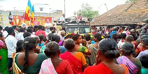 "குடும்பத்தில் உள்ள ஓட்டுகளை பிரிக்காமல் அப்படியே அதிமுகவிற்கு போடுங்கள்”- கடம்பூர் ராஜு