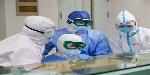 இந்தியாவின் 18 மாநிலங்களில் மரபணு மாறிய புதிய வகை கொரோனா கண்டுபிடிப்பு - மத்திய அரசு