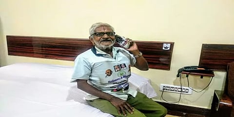 "திமுக ஆதரவு மக்கள் மனநிலை; தினகரனால் அதிமுக தோற்கும்!"- டிராஃபிக் ராமசாமி சிறப்பு பேட்டி
