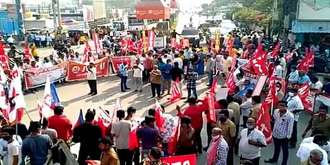 3 வேளாண் சட்டங்களை எதிர்த்து ஆந்திராவில் ஜெகன் அரசு ஆதரவுடன் முழு அடைப்பு போராட்டம்