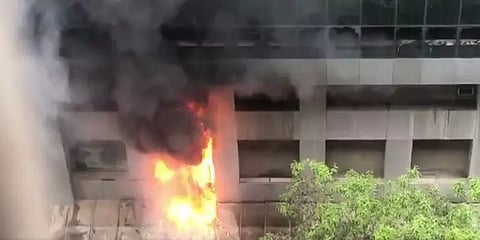 மும்பை: கொரோனா மருத்துவமனையில் தீ விபத்து - 10 நோயாளிகள் உயிரிழப்பு