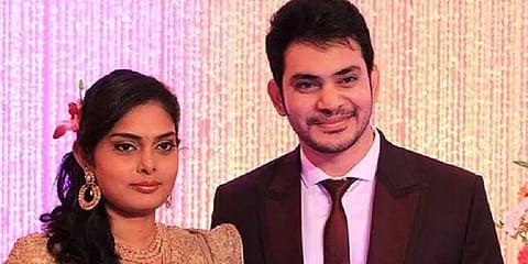 "நீங்கள் வெகுதூரம் சென்றுவிடவில்லை..!" - டாக்டர் சேதுராமன் மனைவி உருக்கமான பதிவு