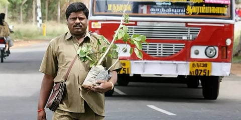 35 ஆண்டுகளாக மரம் வளர்க்கிறேன்; பிரதமர் பாராட்டியதில் மகிழ்ச்சி -கோவை நடத்துனர் நெகிழ்ச்சி