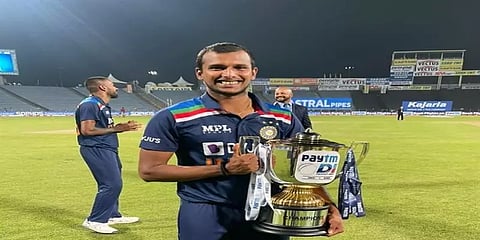 நம்பிக்கையோடு கடைசி ஓவரை கொடுத்த கோலி - நிரூபித்து காட்டிய நடராஜன்! சுரேஷ் ரெய்னா வாழ்த்து