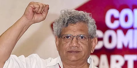 தமிழகம் மட்டுமின்றி இந்தியாவுக்கே துரோகம் இழைத்தது அதிமுக: சீதாராம் யெச்சூரி சாடல்