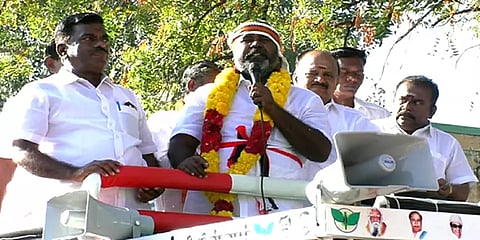 "தாயில்லா பிள்ளைகள் நாங்கள்; கைவிட்டு விடாதீர்கள்" - அமைச்சர் ஆர்.பி.உதயகுமார் உருக்கம்