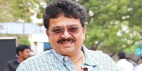 எஸ்.வி.சேகர் எழுத படிக்க தெரியாதவரா? - உயர்நீதிமன்ற நீதிபதி சரமாரி கேள்வி