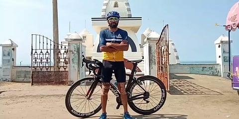 8 நாள்களில் காஷ்மீர் முதல் குமரி வரை சைக்கிளில் பயணித்து சாதித்த இளைஞர்!