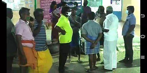 ஈரோடு: பக்தர்கள் மீது அதிவேகத்தில் வந்த கார் மோதிய விபத்தில் 3 பேர் உயிரிழப்பு