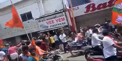 பாஜக இருசக்கர வாகன பேரணியின்போது கல்வீசப்பட்ட சம்பவம்: இருதரப்பினர் மீது வழக்குப் பதிவு