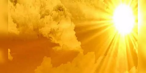 தமிழகம் நோக்கி வீசும் தரைக்காற்று... 5 நாட்களுக்கு வெயில் சுட்டெரிக்கும் என எச்சரிக்கை