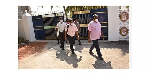 ”சோதனையில் வரி ஏய்ப்பு ஆவணங்கள் சிக்கியுள்ளன” - ரெய்டு குறித்து வருமான வரித்துறை விளக்கம்