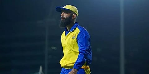 "சிஎஸ்கே ஜெர்சியில் இருந்து அதை நீக்க வேண்டும்" கோரிக்கை வைத்த மொயின் அலி!