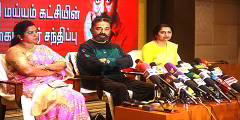 ”அரசியலுக்கு இடைஞ்சல் எற்பட்டால் சினிமாவில் நடிப்பதை நிறுத்திவிடுவேன்” - கமல்ஹாசன் பேட்டி