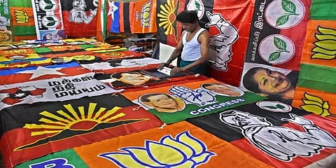 இறுதிகட்ட தேர்தல் பரப்புரையில் ஈடுபட்ட அரசியல் தலைவர்கள்...!