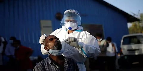 இந்தியாவில் முதன்முறையாக 1 லட்சத்தை தாண்டியது தினசரி கொரோனா பாதிப்பு!