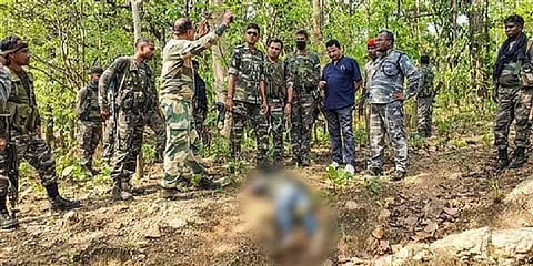 "அவர்களிடம் அதிநவீன ஆயுதங்கள் இருந்தன!" - சத்தீஸ்கர் மவோயிஸ்ட் தாக்குதலில் நடந்தது என்ன?