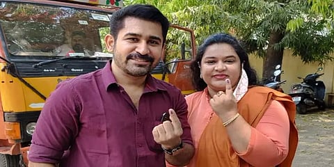 வாக்களித்து ஜனநாயகக் கடமையாற்றிய தமிழ் சினிமா பிரபலங்கள் - புகைப்படத் தொகுப்பு!