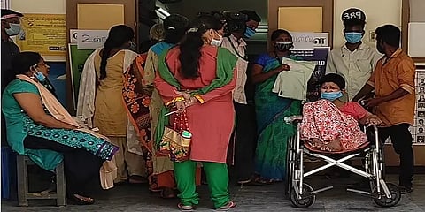 தமிழகத்தில் மதியம் 1 மணி வரை 39.61% வாக்குப்பதிவு