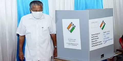 "ஐயப்பன் உள்பட அனைத்து கடவுள்களும் எங்களுக்கு துணை!" - பினராயி விஜயன்
