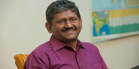 கொரோன அறிகுறி - சகாயம் ஐஏஎஸ் மருத்துவமனையில் அனுமதி