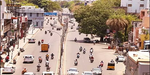 'அரசே காரணம்', 'வாழ்வாதாரம்...' - கொரோனாவால் புதிய கட்டுப்பாடுகளின் தாக்கம் எத்தகையது?