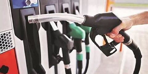 ஏப்.10 முதல் முகக்கவசம் அணியாவிட்டால் பெட்ரோல், டீசல் கிடையாது - பெட்ரோலிய வணிகர் சங்கம்