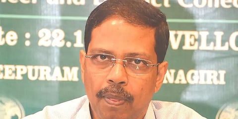 வேளச்சேரி ஸ்கூட்டரில் இருந்த விவிபேட் இயந்திரத்தில் 15 வாக்குகள் - தேர்தல் அதிகாரி தகவல்