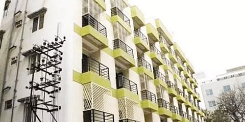 சென்னை - மேற்கு சைதாப்பேட்டை அடுக்குமாடி குடியிருப்புகளில் 14 பேருக்கு கொரோனா!