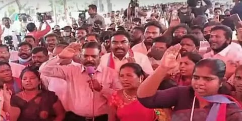 அரக்கோணம் இரட்டை கொலை: உடலை வாங்க மறுத்து 4-வது நாளாக தொடரும் போராட்டம்