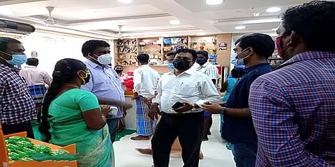 உசிலம்பட்டியில் கர்ப்பிணி பெண் உள்பட 6 பேருக்கு கொரோனா தொற்று - தடுப்பு பணிகள் தீவிரம்