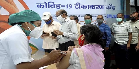 நாட்டில் புதிய உச்சம்: 1.50 லட்சத்தை கடந்த தினசரி கொரோனா பாதிப்பு; ஒரேநாளில் 839 பேர் பலி