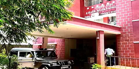 சென்னை: காத்துக்காக கதவை திறந்து வைத்து தூங்கியவர் வீட்டில் 7 சவரன் நகை, பணம் கொள்ளை