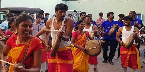 நாட்டுப்புற கலைஞர்களுக்கு ரூ.2000 கொரோனாகால நிதி - அரசாணை வெளியீடு