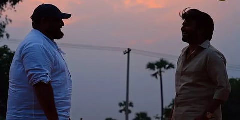 'அண்ணாத்த’ படப்பிடிப்பு தளத்தில் உற்சாகமுடன் ரஜினி!