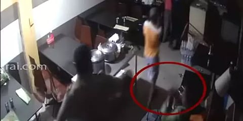 கோவையில் ஓட்டலில் சாப்பிட்டோரை லத்தியால் தாக்கிய எஸ்.ஐ. - மனித உரிமை ஆணையம் விசாரணை