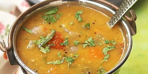 இலவசமாக சாம்பார் கொடுக்காததால் உணவகத்திற்கு ரூ.5000 அபராதம் விதிப்பு? போலீசார் மீது புகார்