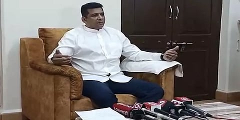 லேசான அறிகுறியுடனே பிரபலங்கள் மருத்துவமனைகளை ஆக்கிரமித்துள்ளனர்: மகாராஷ்டிரா அமைச்சர்