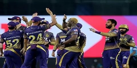 மும்பை அணியை ஆல் அவுட் செய்த கொல்கத்தா பவுலர்கள்: வெற்றிக்கு 153 ரன்கள் இலக்கு