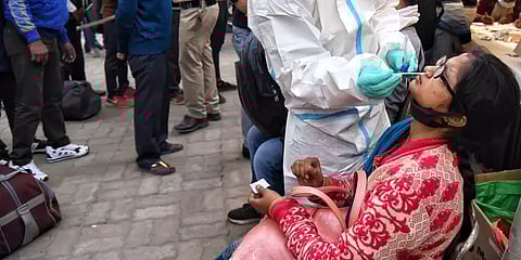 ஒரே நாளில் 2 லட்சத்தை கடந்த கொரோனா பாதிப்பு; 1,038 பேர் உயிரிழப்பு!