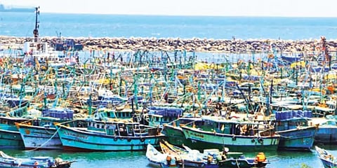 நள்ளிரவு முதல் தொடங்கியது மீன்பிடித் தடைக்காலம்