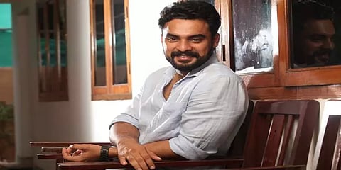 நடிகர் டொவினோ தாமஸுக்கு கொரோனா தொற்று உறுதி!