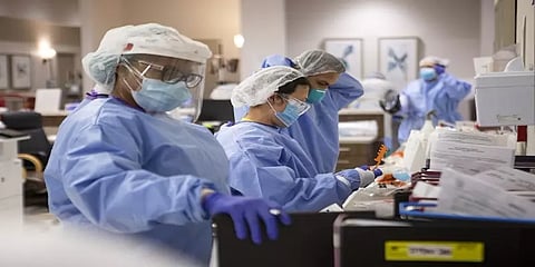 தமிழகத்தில் முதல் அலையை விட மிகத் தீவிரமாக பரவும் கொரோனாவின் 2ஆவது அலை