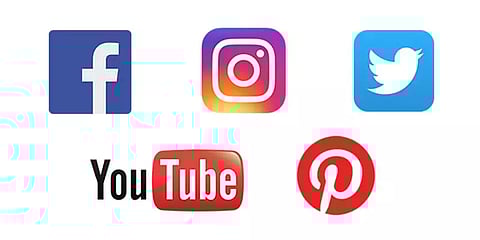 பாகிஸ்தானில் ஃபேஸ்புக், ட்விட்டர், வாட்ஸ்அப், யூட்யூப் சேவை தற்காலிக முடக்கம்!