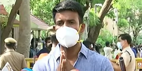 மக்கள் மட்டுமல்ல, கோடிக்கணக்கான மரங்களும் அழுகின்றன! - நடிகர் சூரி உருக்கம்