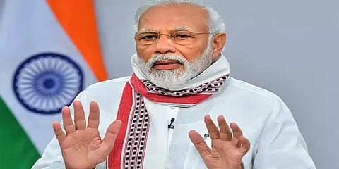 தீவிரமடையும் கொரோனா இரண்டாம் அலை: பிரதமர் மோடி 8 மணிக்கு அவசர ஆலோசனை!