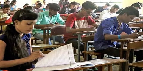 ஏப்ரல் 27 ஆம் தேதி நடைபெறவிருந்த ஜெஇஇ மெயின் தேர்வுகள் ஒத்திவைப்பு!